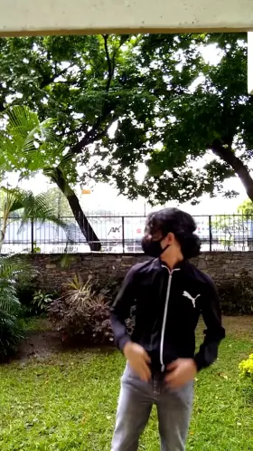 Not gonna lie the risk turns me on