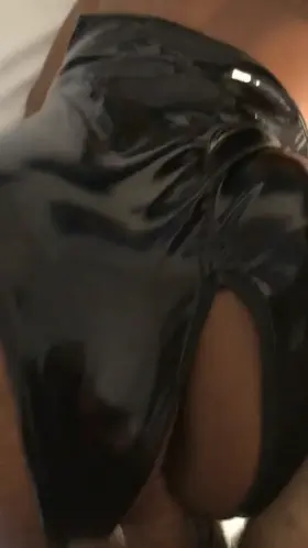 I love meeting up with guys from Reddit and letting them use me anyway they want!! 😍😍😍 [video]