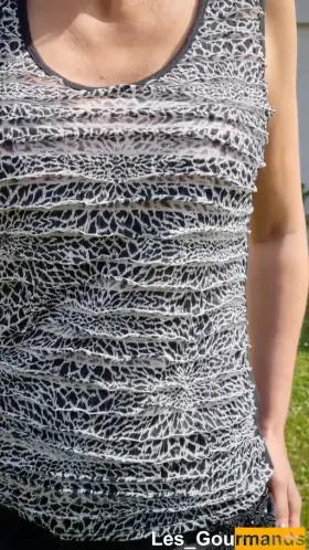 [OC] I piss outside in close up with my pink thong [F]