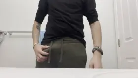 green sweatpants season ✅🤑💚