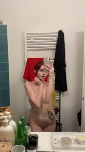 Still wet from my shower 😇