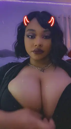 Whoever sees this, i hope you have a good Friday!– Ur Blasian GF OC