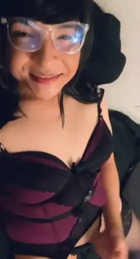 Let me spit in your mouth while I top you. 🖤