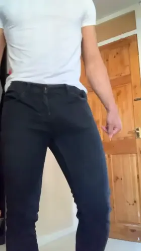 I think I need a bigger size😅