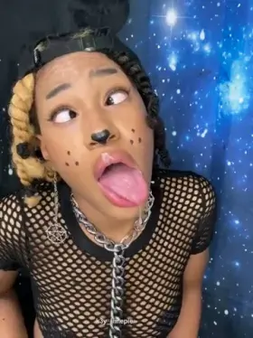 Can i be your pet? ☺️🐭