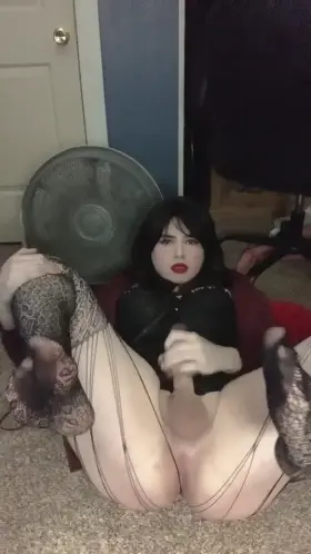 Sissy wanting to be covered kik: AngelinaRoselina69 only responding to tributes