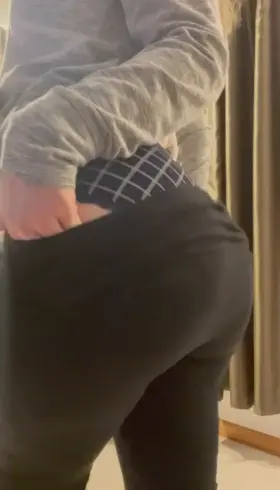 I bet it would be a challenge to pull them out with your teeth 😜