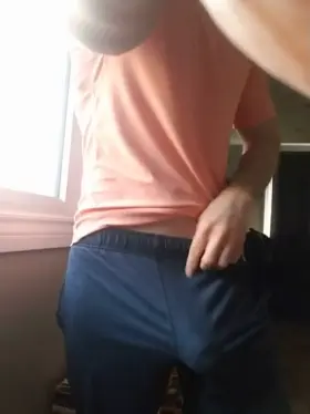 Big dick little shorts 😜 (32)