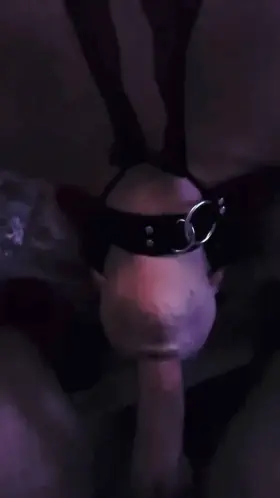 Love when daddy fucks my throat 😈