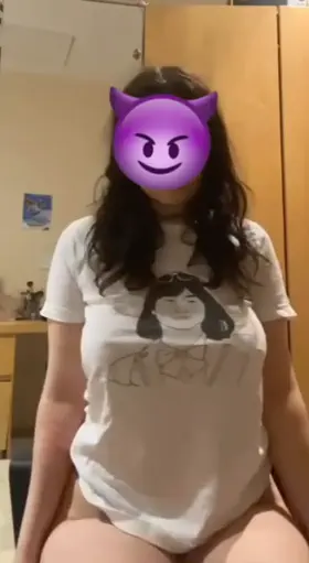 Your slut's big tits needs your attention🤪🥵(DROP)