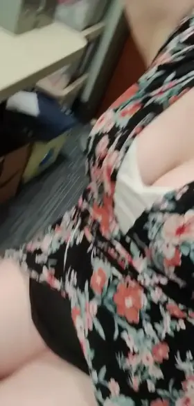 Come breed me at work 😈