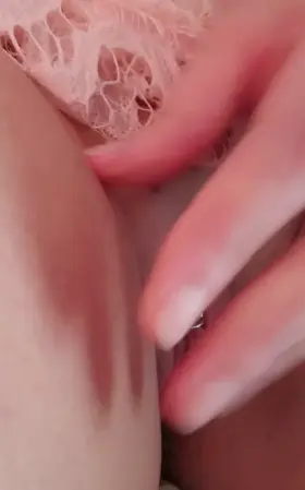 Finger fuck me til I squirt 😜💦 [OC]