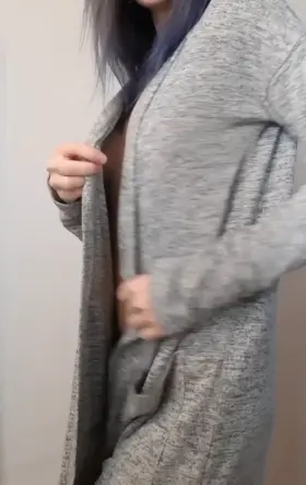 Letting my ass gyrate for you 😋