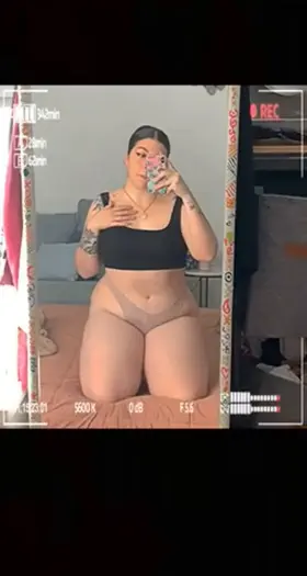 need someone to film with 😩