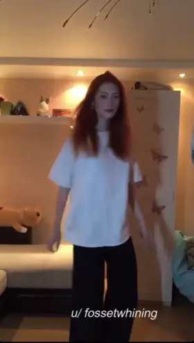 Cue my red hair spinning as I show what's underneath...wait for bounce! 💕