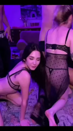 [r/whosthatpornstar] Who's this black haired chick in a see through bra giving a bj? I saw this in a onlyfans vid