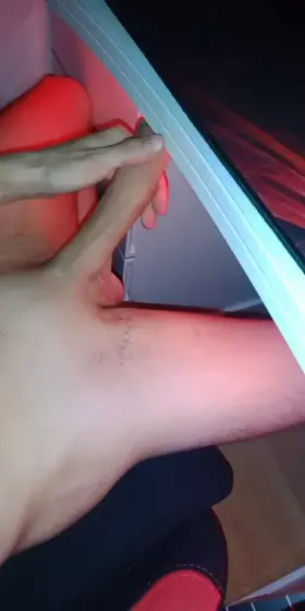 Let me swordfight you 😫