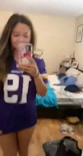 So who wants to bet on who wins the super bowl this weekend? (: