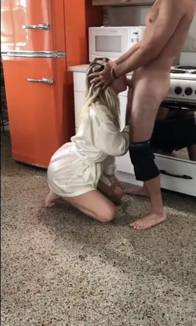 First post!! Do i take dick down the throat good? 😋😈