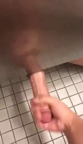 Giving a helping hand never hurt anyone.