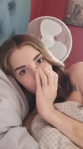 Weekends are for sleeping in, fancy some cuddling? 😊💕