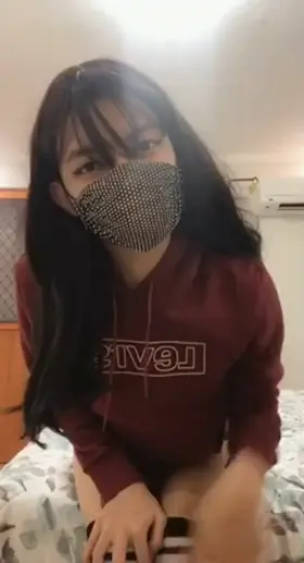 i’m just here to shake my ass and turn people on ❤️