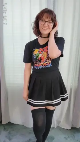 Oops! My clothes keep coming off 🙈