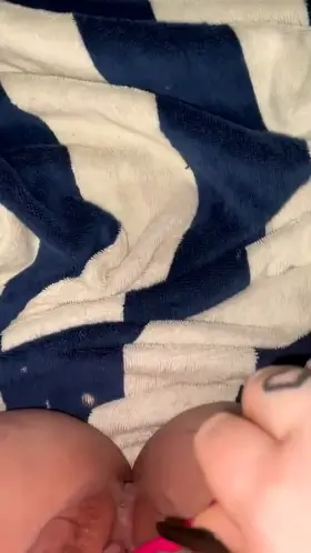 I have one gift for you for christmas (: it’s my tight pussy