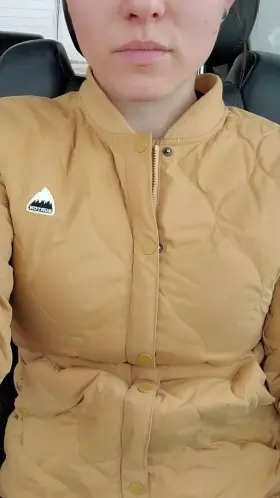 Flash on the highway... Road trips with me usually end up with nudity. [gif]