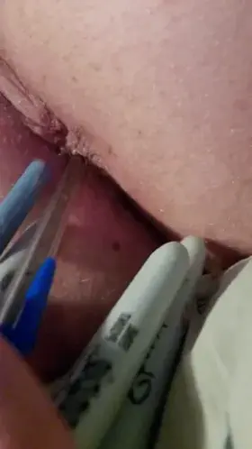 Look what my Pussy can Fit for Mommy 🥺