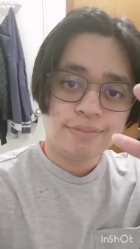 Using it in public 🤤