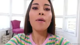 Showing Off Her Sloppy Mouth