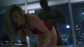 Blondes tits manhandled