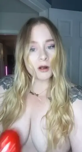 let me lick your lollipop :)