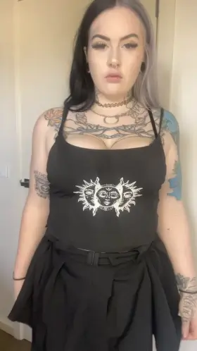 let's be naughty today 😉 check my profile to see more 😇