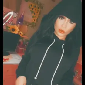 she loves me, she loves me not.🌻⚘