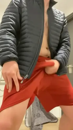 🔊I’m a slave to whatever my dick wants… will you be one too?