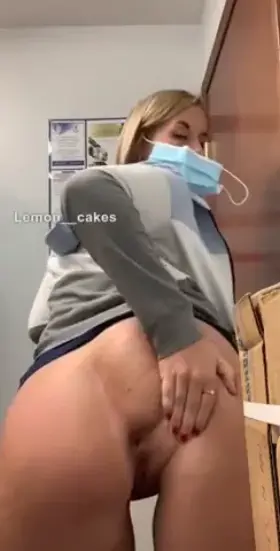 This is how I’m making it through work today (f)