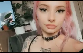 Is the collar the cutest part of this gif? 😉