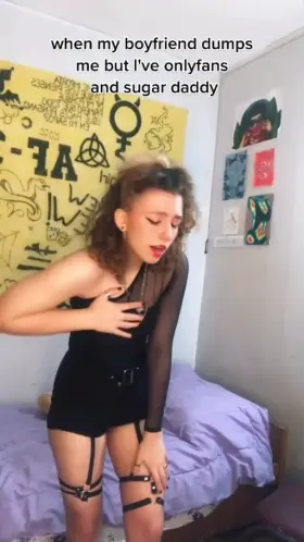 My boyfriend dumped me😭Who wants to be next? 🙈 Go to my FREE OnlyFans 😉Let's talk 💖 Link in the comments💖