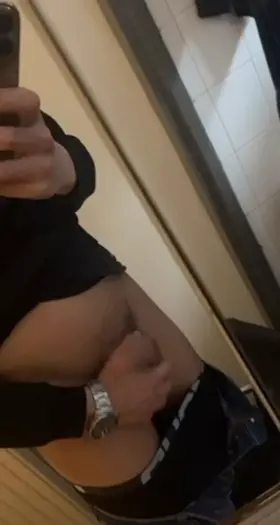 Public toilet room I might can get catched witht this one 🤭