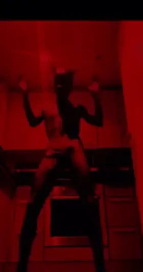 Slinging my big dick