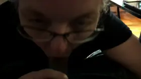 There's just something super satisfying about sucking dick while He watches porn 💕