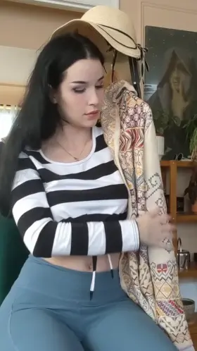 The Best Creative Video In 2020 ARE you Agree ? ( Her Leeked Album In Comments )