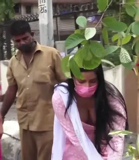 Niharica Raizada - Nice clevage downblouse