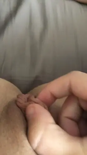 Jerking my trans cock 💦 come help?