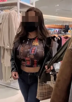 (F) I know how to make Indian guys love shopping with me