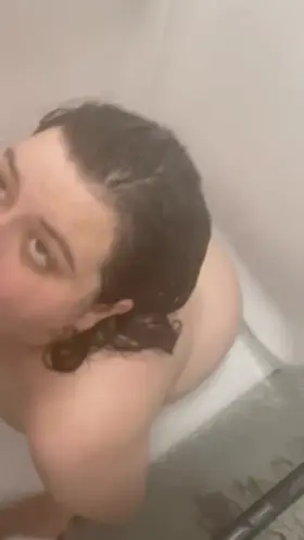 Shower blowjob & eye contact ☺️❤️