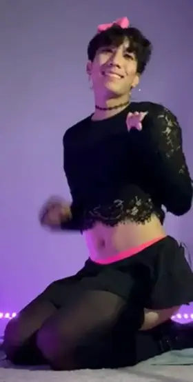 All dolled up and locked 👸💕