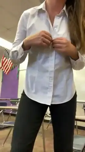 She is 5 miles away from you - Link in the Comments to View the Profile